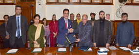 PU signs MoUs with Marjan Polymer Industries